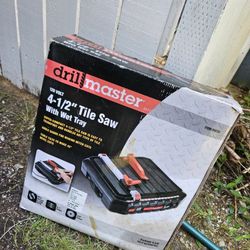 The Drill Master 4-1/2 in. Portable Wet Cut Tile Saw