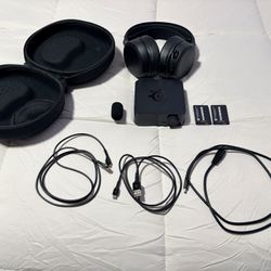  SteelSeries Arctis Pro Wireless + DAC Base + 2 Batteries + Leather Earcups – Excellent Condition 