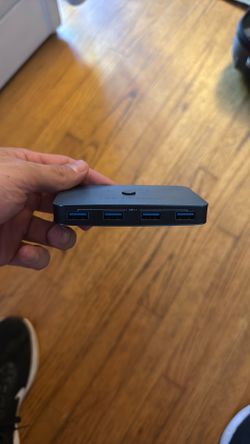 USB Hub (2 computers)