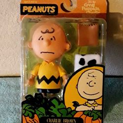 PEANUTS CHARLIE BROWN  Great Pumpkin Charlie Brown action figure 