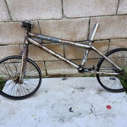 Giant b m x Bicycle 20"