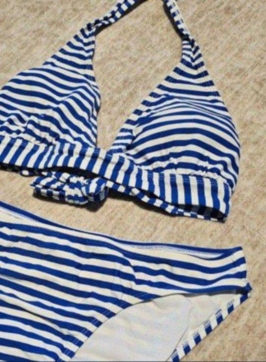 New Women's Bathing Suit - Size Medium