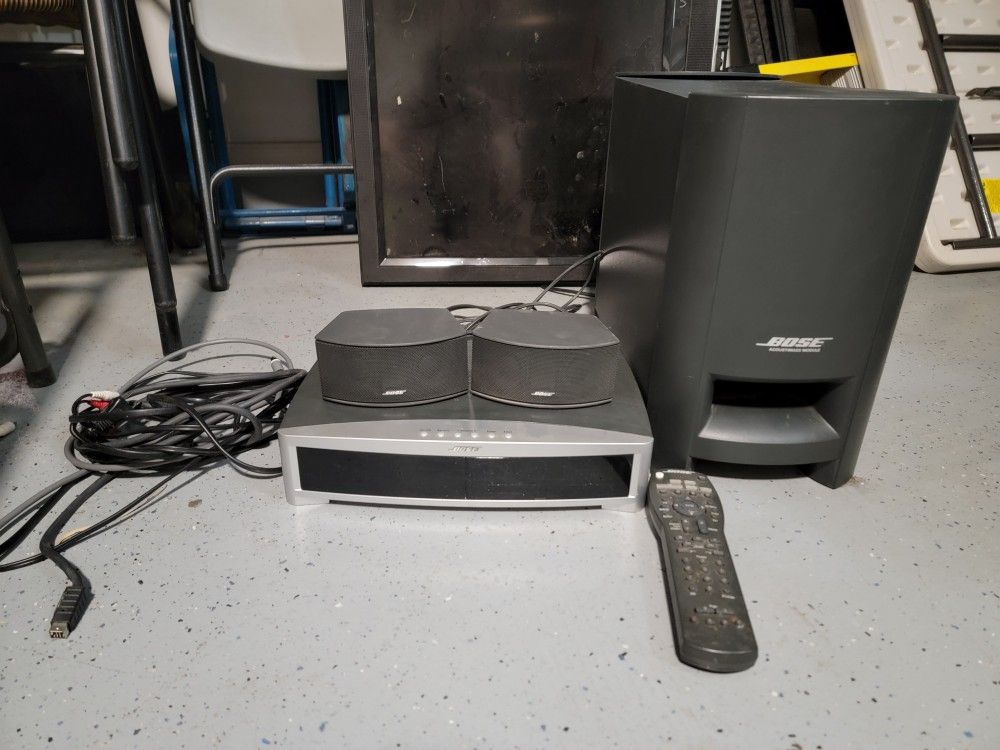 BOSE PS3-2-1 Series III Media Center + Remote