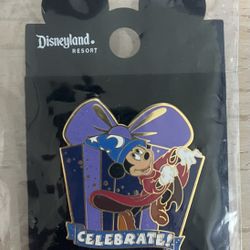 Disneyland Pin