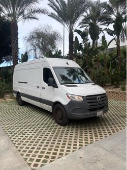 2021 Mercedes-Benz Sprinter 2500