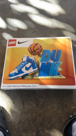 Nike Dunk Lego Set