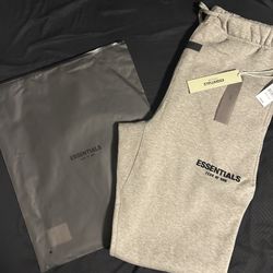 Essential Uncuffed sweats