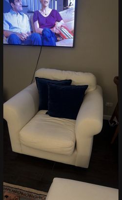 Free Sofa And Ottoman