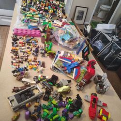 25lb Legos, 30+ Minifigs, See All Pics!