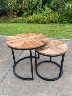 Gorgeous nesting table set 23Wx20H small one 17Wx18H