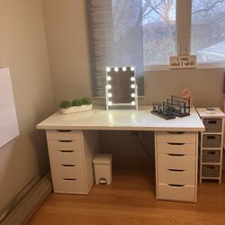 White Desk