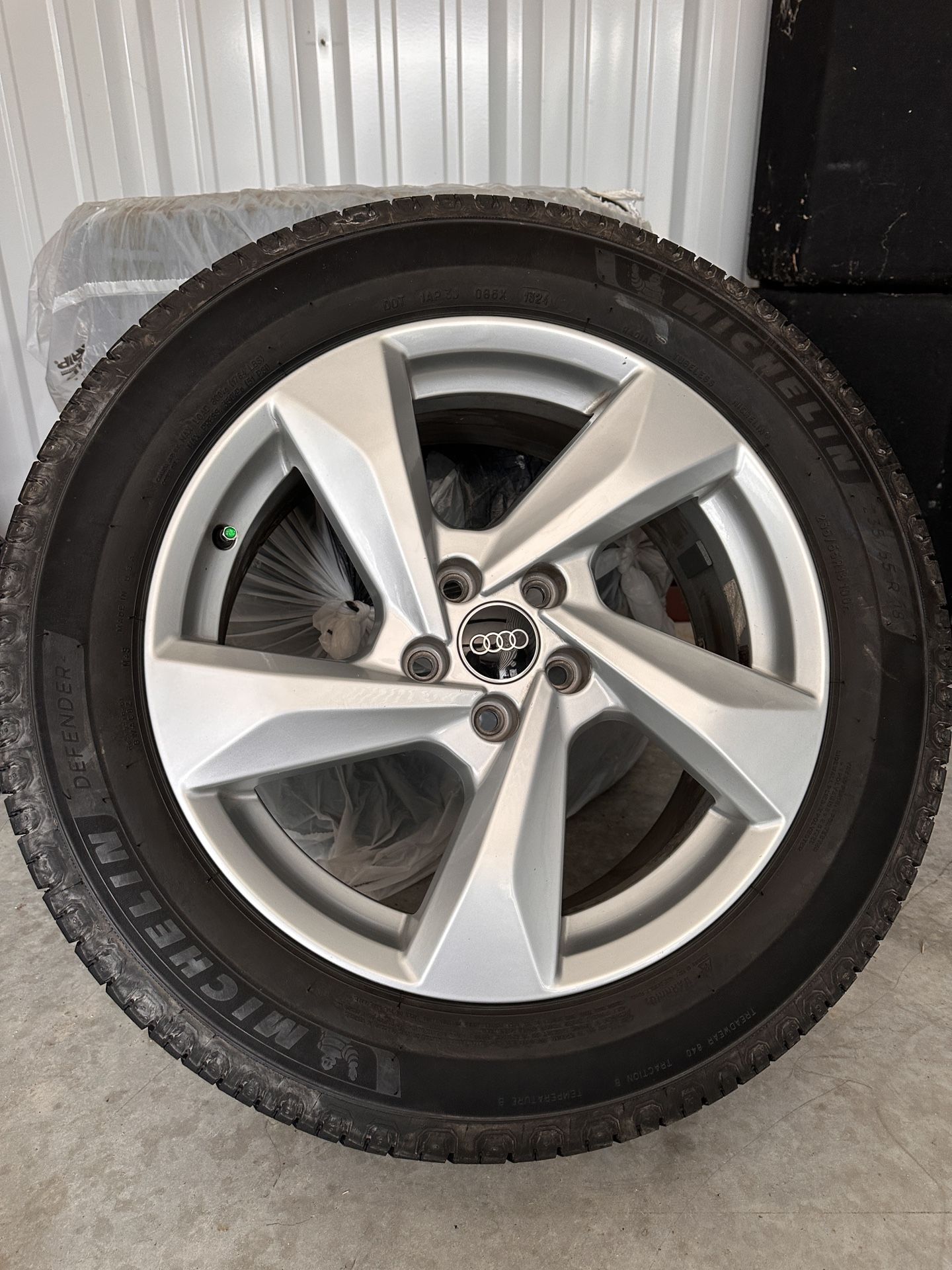 Audi Rims w/New Michelin Defender Tires