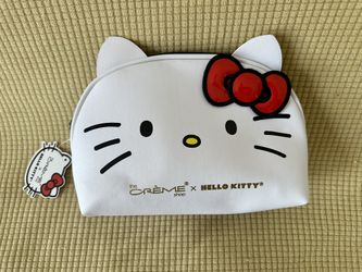 Brand New Hello Kitty Make Up Bag 