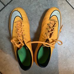Nike Mercurial 9.5 Size
