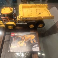 Lego Technic 6x6 Volvo Articulated Hauler 42114