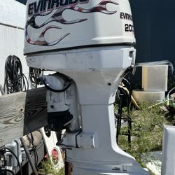200 HP Outboard Motor 