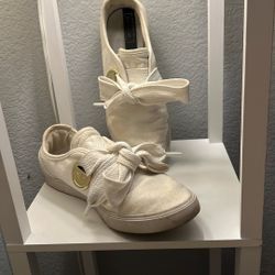 Adidas Women Tennis Shoes 