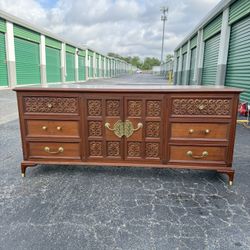 Mid Century Dresser. 
