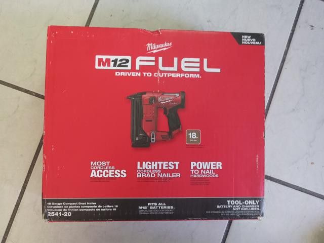 Milwaukee
M12 FUEL 12-Volt Lithium-Ion Brushless Cordless 18-Gauge 1-1/2 in. Compact Brad Nailer (Tool Only)