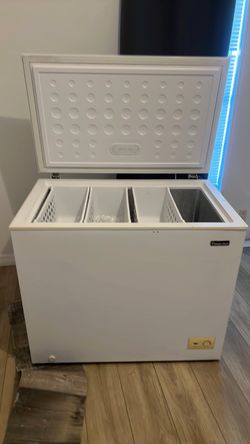 Magic Chef White Chest Freezer