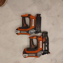 RIDGID 18 &16 GA BRUSHLESS HYPERDRIVE COMBO PRACTICALLY NEW