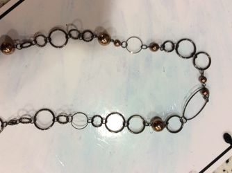 Necklace brown tone