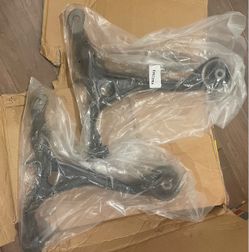 Control Arms Pair – Part K641543