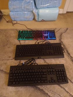 KEYBOARD FOR SELL GREAT CONDITION