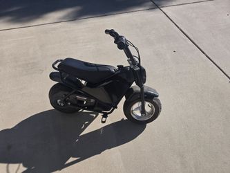 Monster Moto MM-E250 Electric Mini Bike + 3 Batteries & Charger - $99
