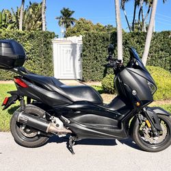 Yamaha Xmax 300