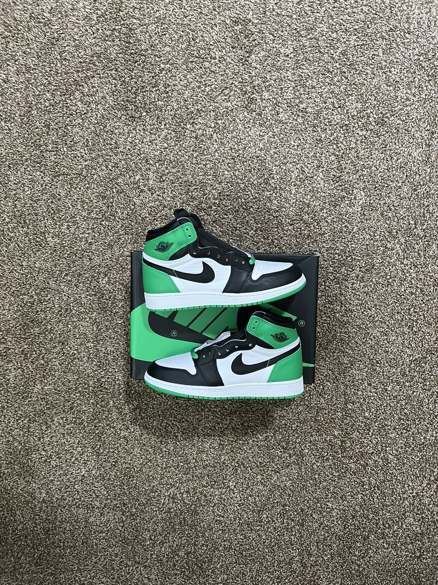Jordan 1 Lucky Green Size 6Y