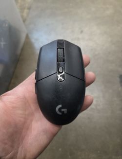Logitech G305 Lightspeed Wireless Gaming Mouse