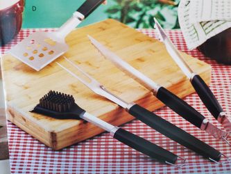 Celebrating Home BBQ tools, 5 pieces NEW