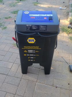 Napa Battery Charger! BRAND NEW