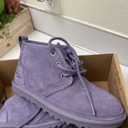 Barely worn Uggs