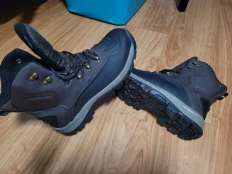 Like New Men's Norti 8 Hiking Boots