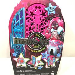 Monster High Skulltimate Secrets Catty Noir