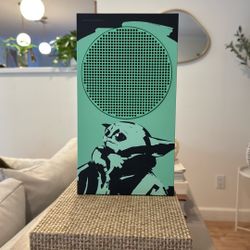 Exclusive Official Mandalorian Grogu Xbox (used once)