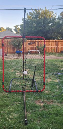 Swing Away Travel hitting
