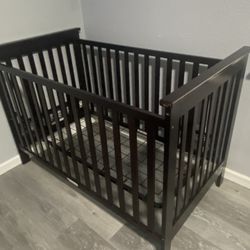 Delta Children’s Crib 