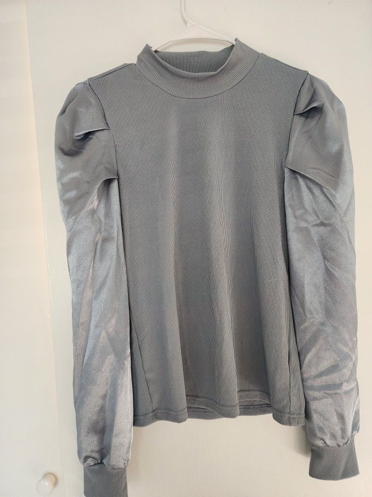 Light Blue Shirt With Puff Sleeves 
