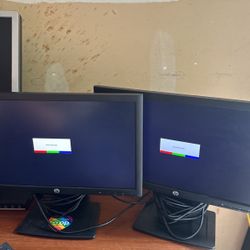 2 HP Compaq LA2206x Monitors 