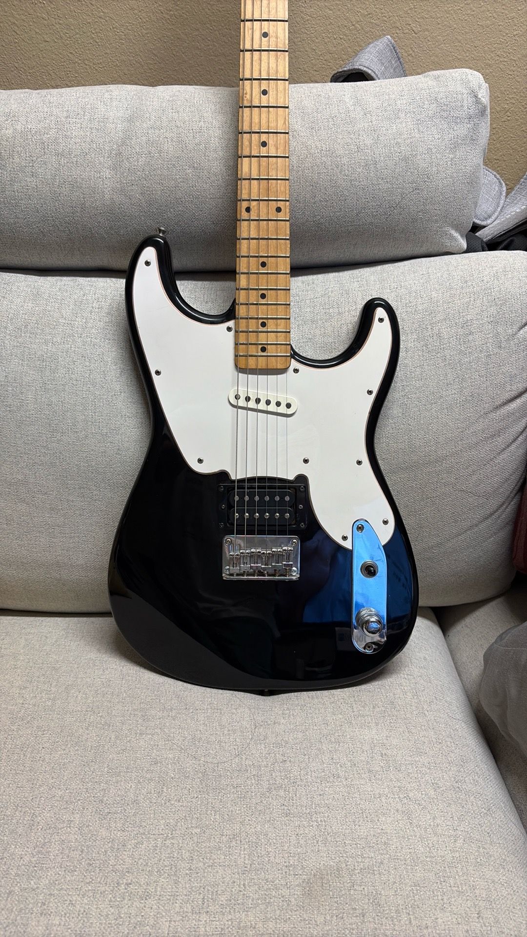 51 reissue Squier Fender Nice
