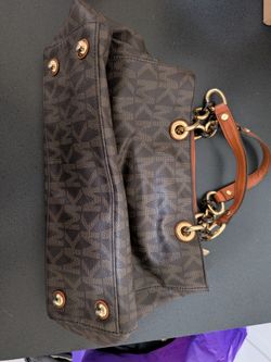 Assorted designer bags