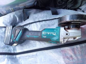 Makita grinder