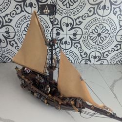 Assassin's Creed Mega Blocks Pirate Ship