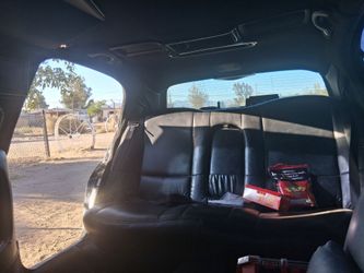 2007 lincoln town car Krystal coach limo
