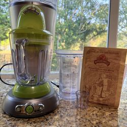 Bahamas Frozen Concoction Maker With Mixer And Easy Pour Jar