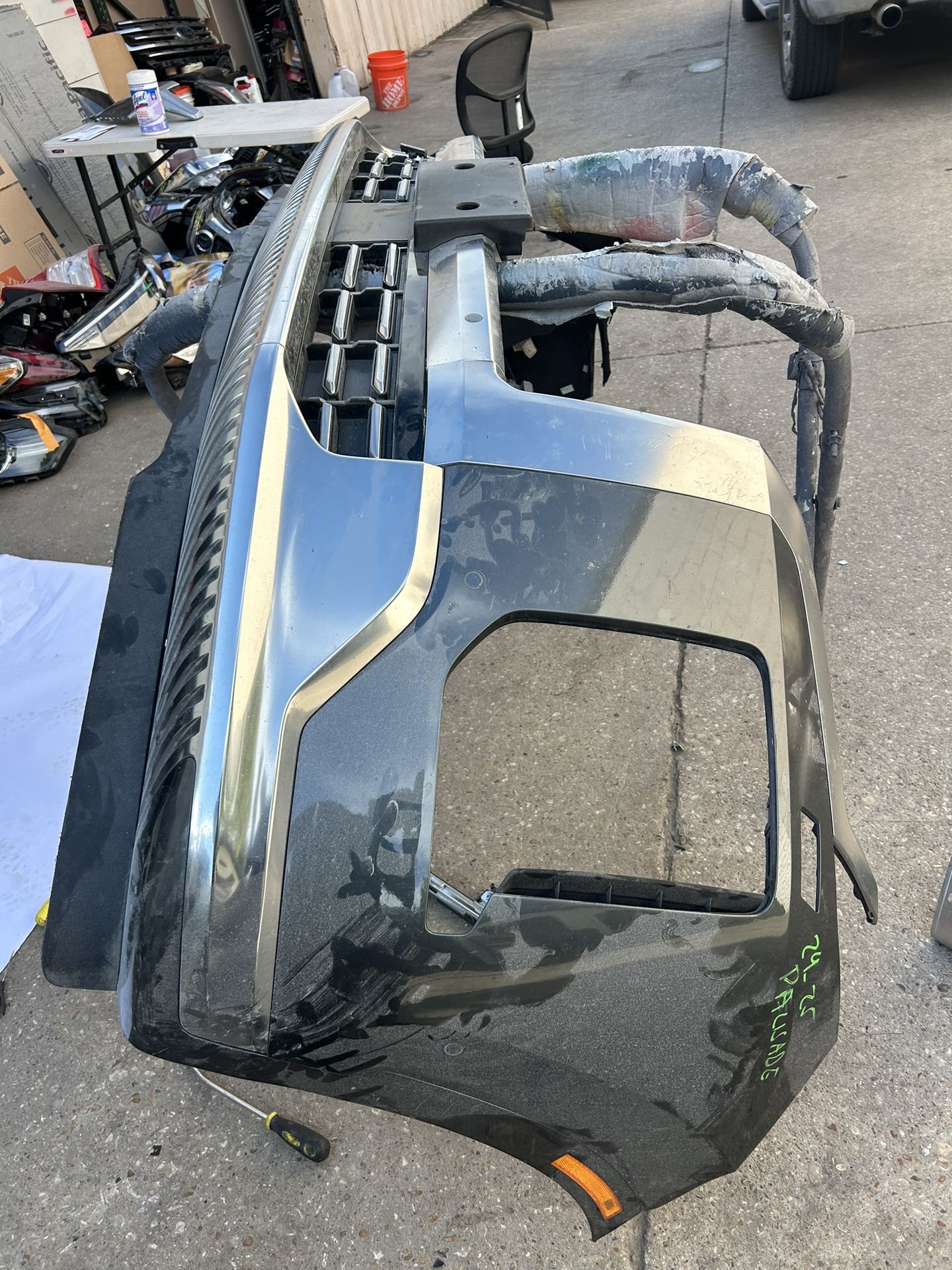 2024-25 HYUNDAI PALISADE FRONT BUMPER 