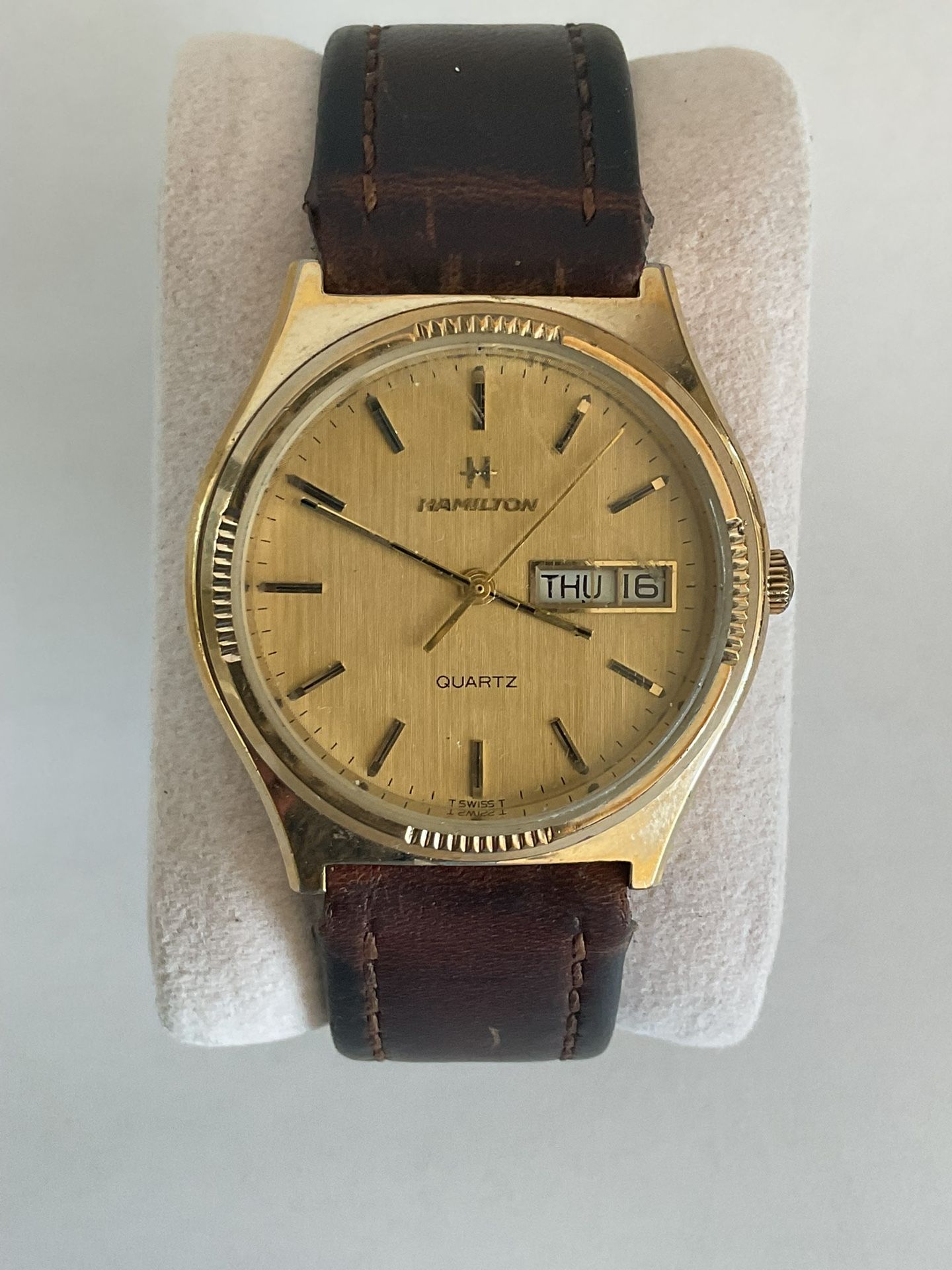 Vintage HAMILTON Men’s Swiss Made Quartz Movement Day Date Watch